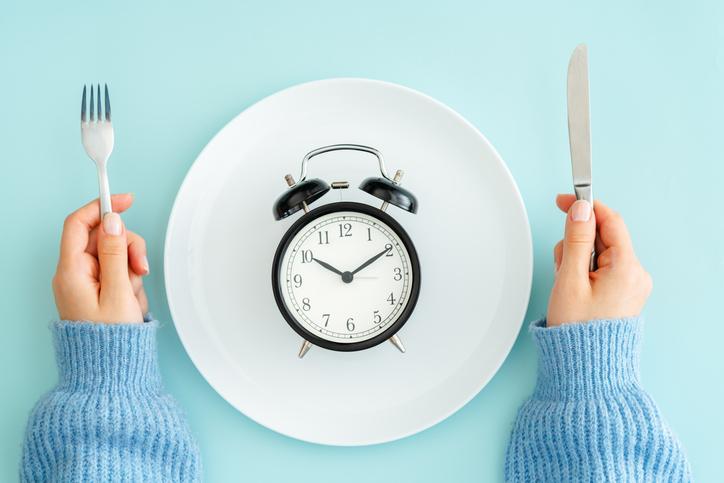 Intervallfasten &ndash; Essen streng nach Uhr