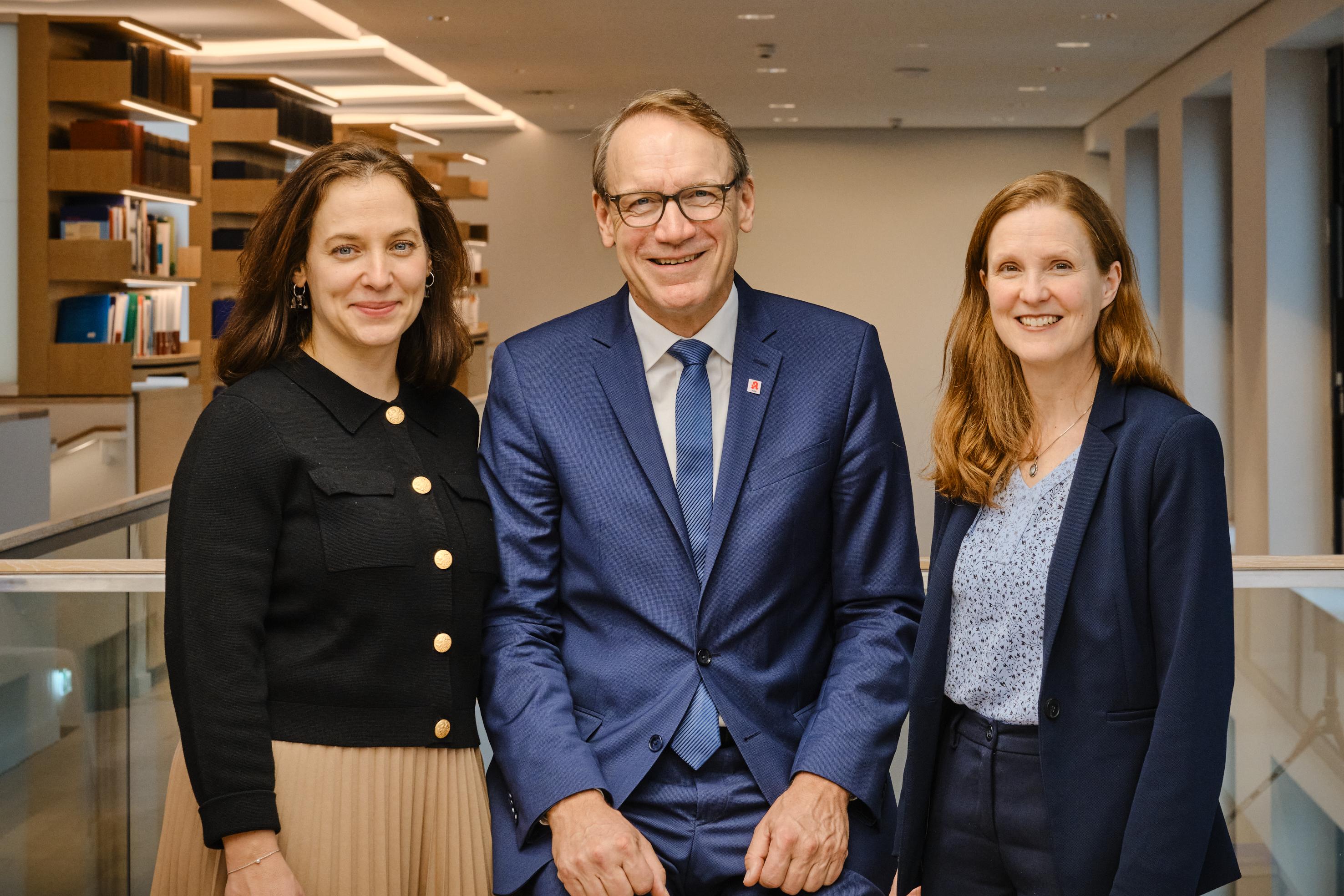 Wochenrückblick: Preis löst Overwiening ab, Apothekensterben geht unvermindert weiter, ePA startet