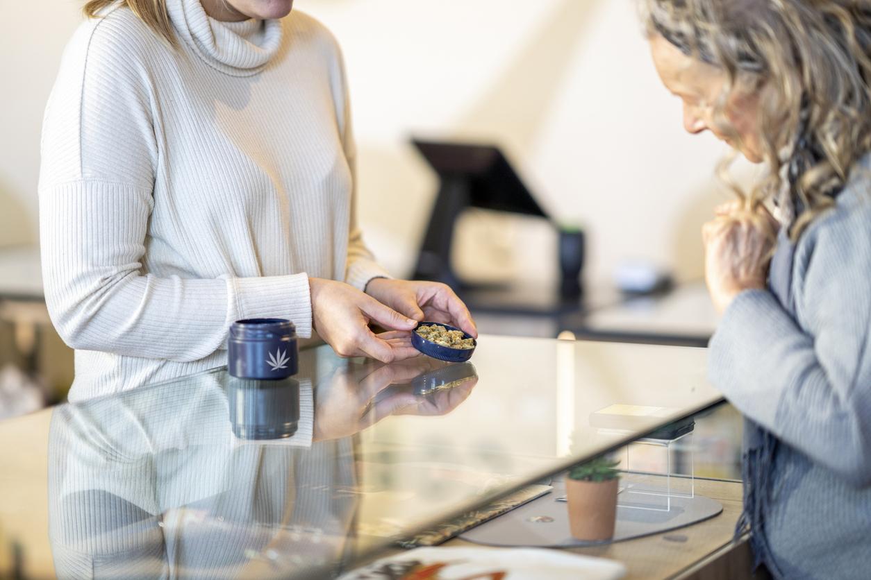 Wochenrückblick: Trump feiert Zölle, Cannabis-Freigabe Geburtstag