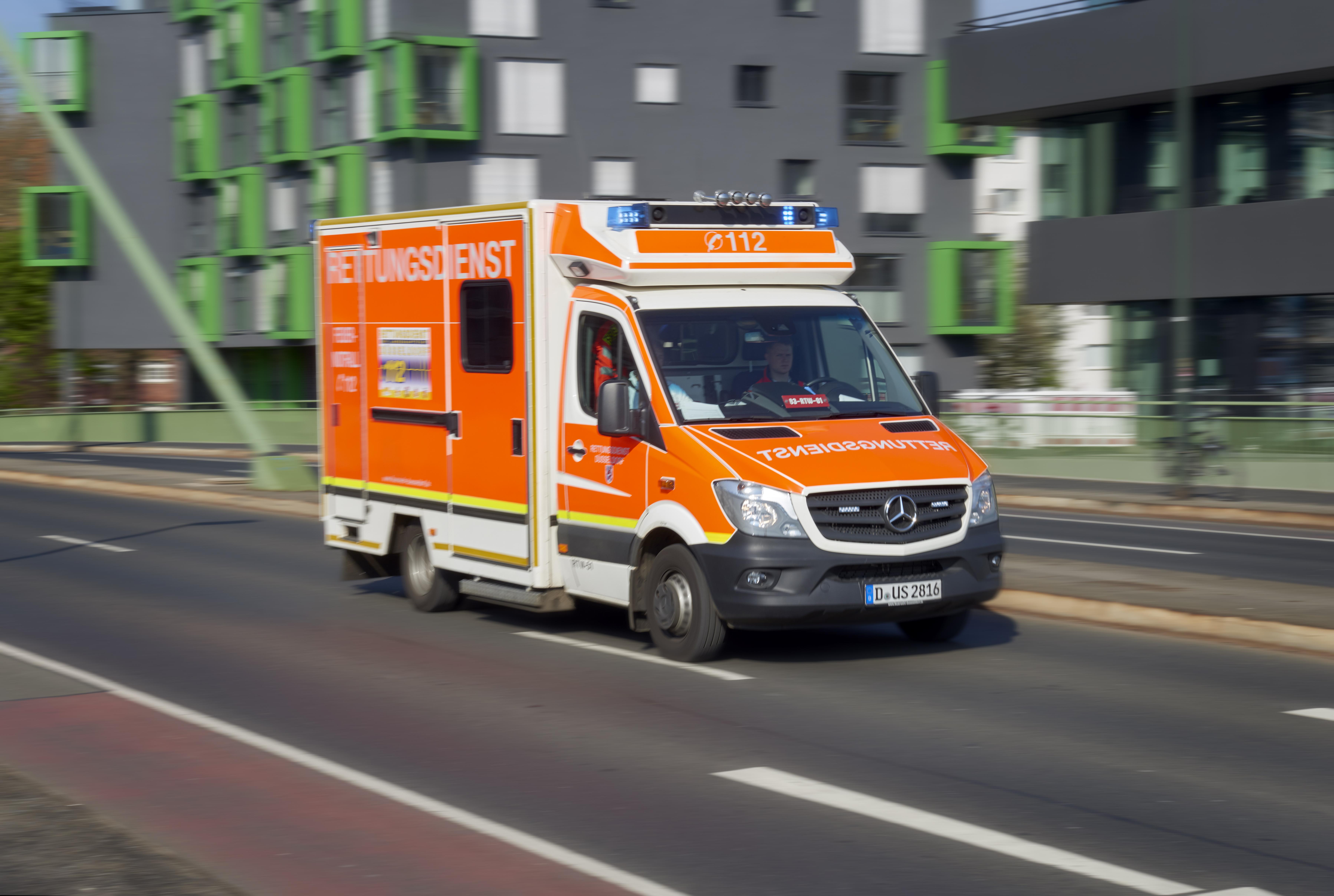 Wochenrückblick: Wochenend-Arznei-Zustellung durch Rettungssanitäter 