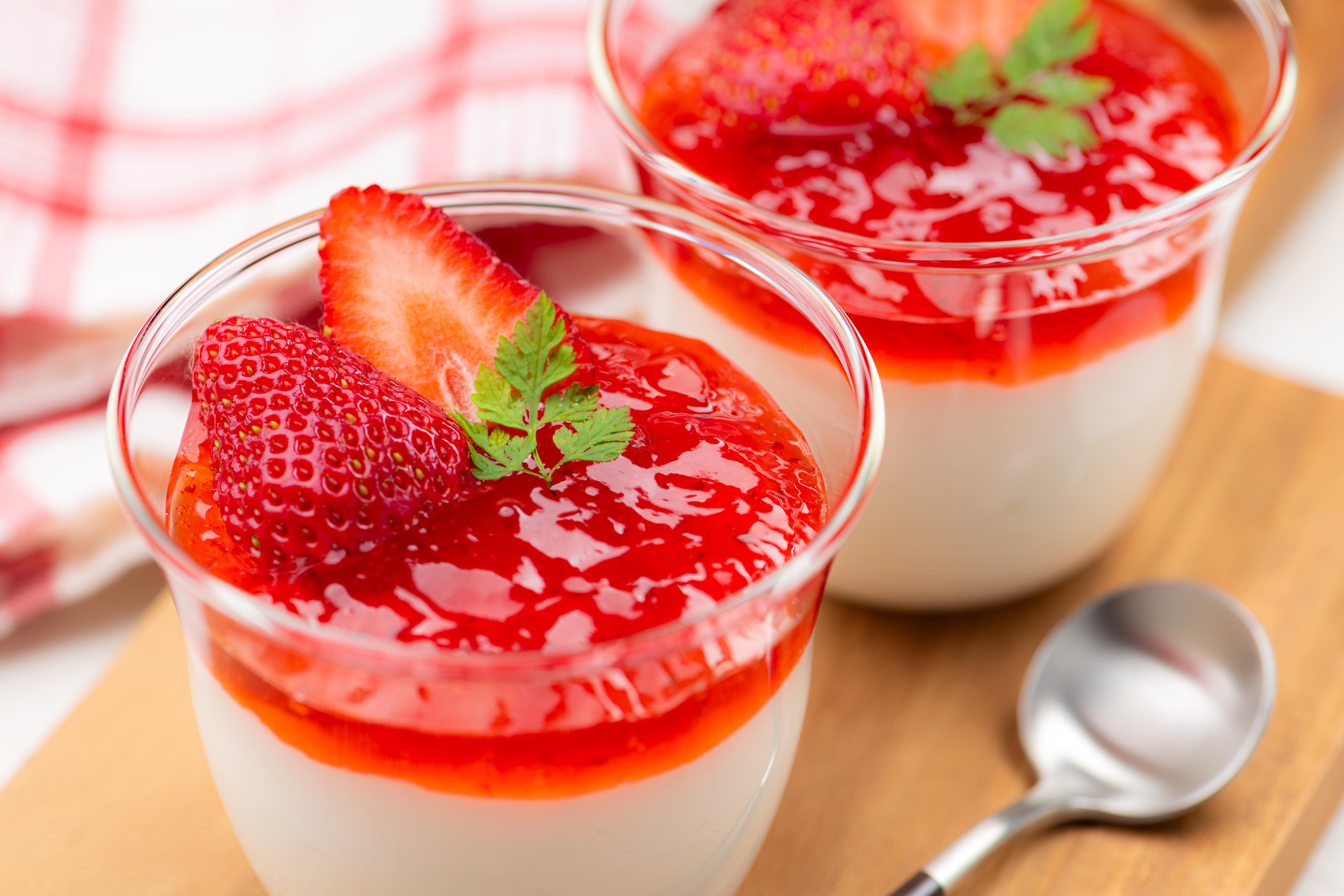 Sommerliches Spaghetti-Eis-Dessert