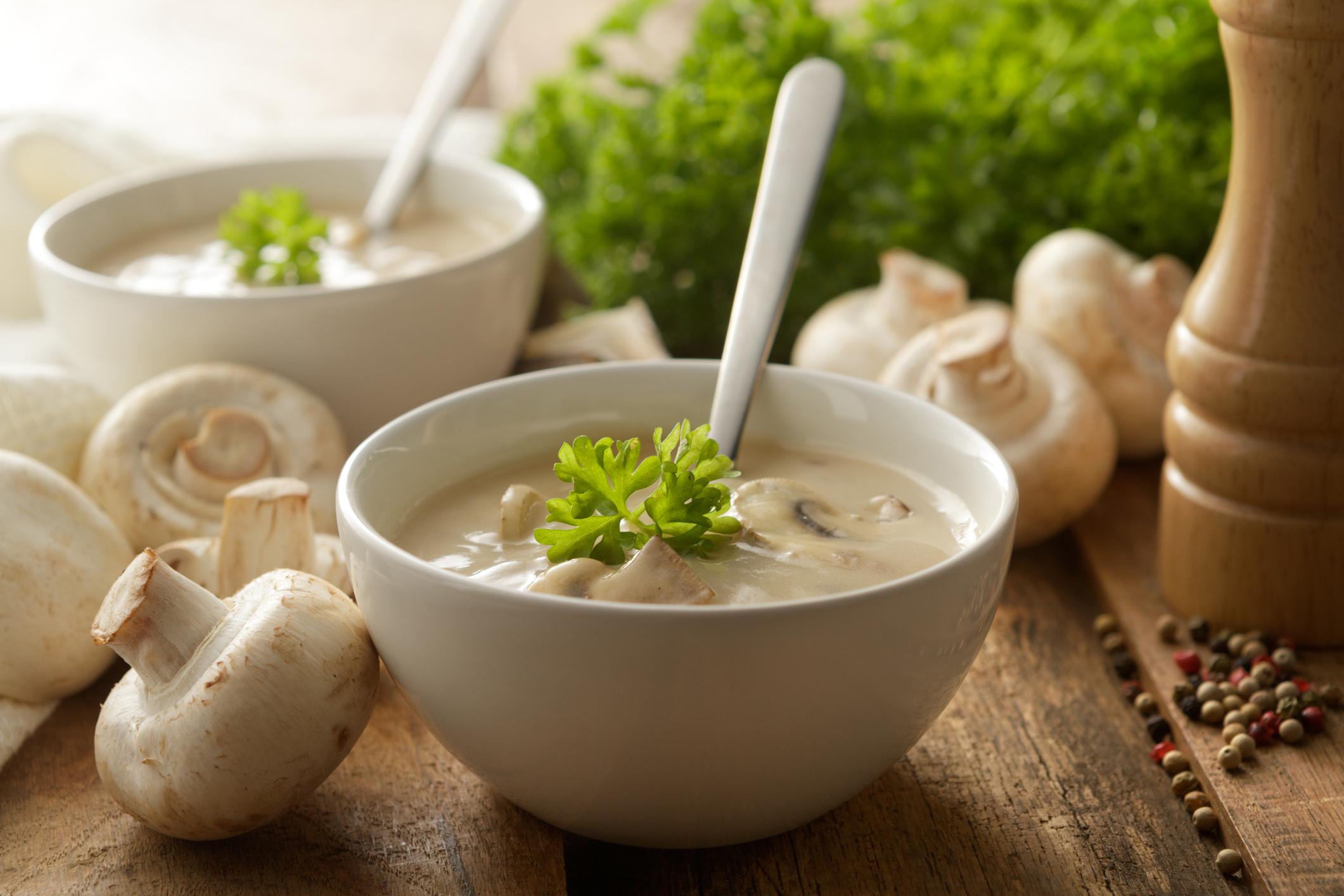 Herbstliche Pilzsuppe